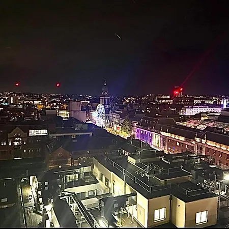Award Winner Of 2026 &2025 Traveller & Guest Rated Apartment, Two Bedroom, #1 Centres Location, Great 180 Degree Views,balcony , Parking Onsite, Netflix & Wifi