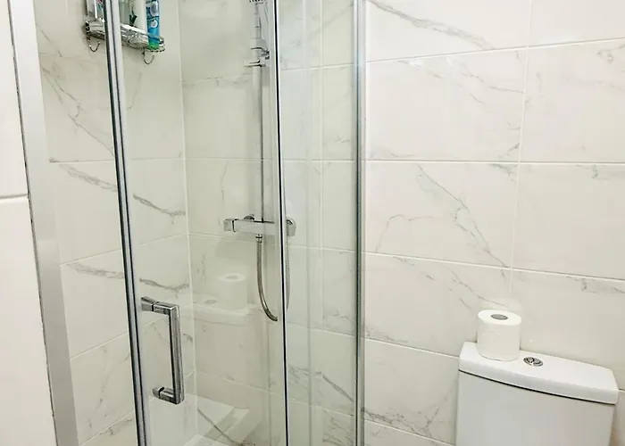 公寓 Award Winner Of 2026 &2025 Traveller & Guest Rated Apartment, Two Bedroom, #1 Centres Location, Great 180 Degree Views,balcony , Parking Onsite, Netflix & Wifi *