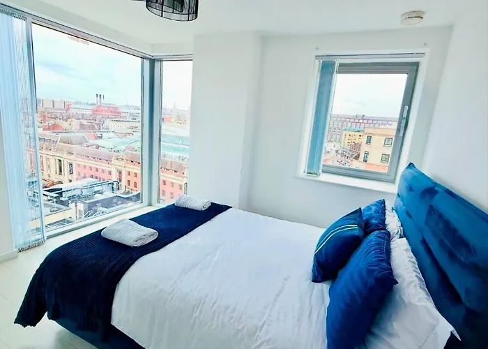 Award Winner Of 2026 &2025 Traveller & Guest Rated Apartment, Two Bedroom, #1 Centres Location, Great 180 Degree Views,balcony , Parking Onsite, Netflix & Wifi