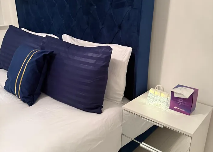 公寓 Award Winner Of 2026 &2025 Traveller & Guest Rated Apartment, Two Bedroom, #1 Centres Location, Great 180 Degree Views,balcony , Parking Onsite, Netflix & Wifi *