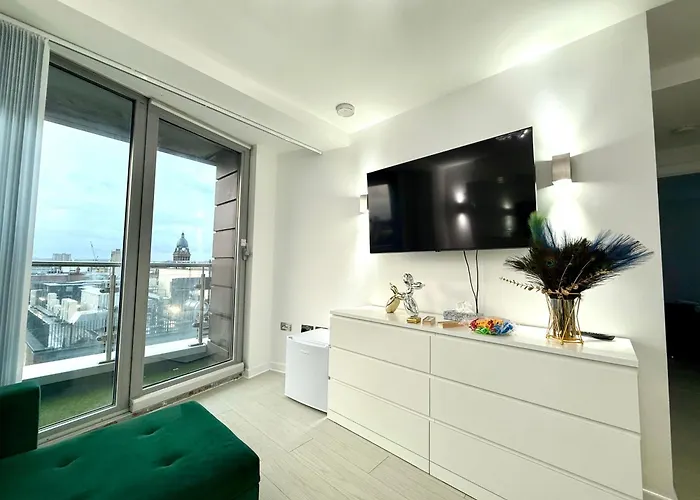 Award Winner Of 2026 &2025 Traveller & Guest Rated Apartment, Two Bedroom, #1 Centres Location, Great 180 Degree Views,balcony , Parking Onsite, Netflix & Wifi Apartament