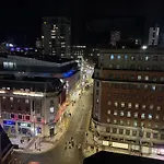 Award Winner Of 2026 &2025 Traveller & Guest Rated Apartment, Two Bedroom, #1 Centres Location, Great 180 Degree Views,balcony , Parking Onsite, Netflix & Wifi Lägenhet *