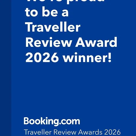 Award Winner Of 2026 &2025 Traveller & Guest Rated Apartment, Two Bedroom, #1 Centres Location, Great 180 Degree Views,balcony , Parking Onsite, Netflix & Wifi