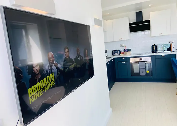 Lejlighed Award Winner Of 2026 &2025 Traveller & Guest Rated Apartment, Two Bedroom, #1 Centres Location, Great 180 Degree Views,balcony , Parking Onsite, Netflix & Wifi *