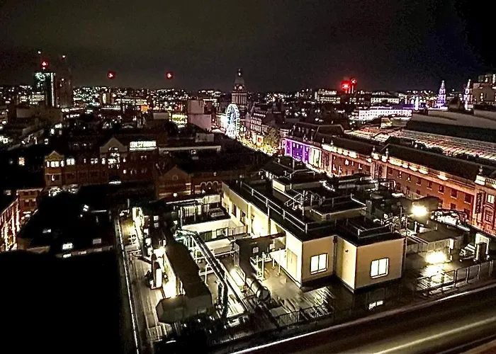 Award Winner Of 2026 &2025 Traveller & Guest Rated Apartment, Two Bedroom, #1 Centres Location, Great 180 Degree Views,balcony , Parking Onsite, Netflix & Wifi