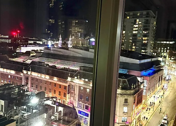 Lejlighed Award Winner Of 2026 &2025 Traveller & Guest Rated Apartment, Two Bedroom, #1 Centres Location, Great 180 Degree Views,balcony , Parking Onsite, Netflix & Wifi *