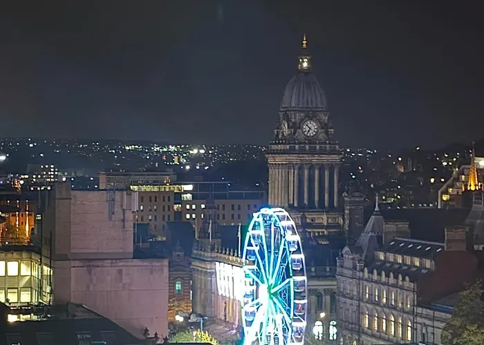 Award Winner Of 2026 &2025 Traveller & Guest Rated Apartment, Two Bedroom, #1 Centres Location, Great 180 Degree Views,balcony , Parking Onsite, Netflix & Wifi Leeds (West Yorkshire)