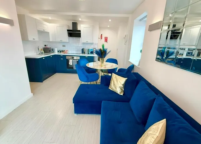 Award Winner Of 2026 &2025 Traveller & Guest Rated Apartment, Two Bedroom, #1 Centres Location, Great 180 Degree Views,balcony , Parking Onsite, Netflix & Wifi * Leeds (West Yorkshire)