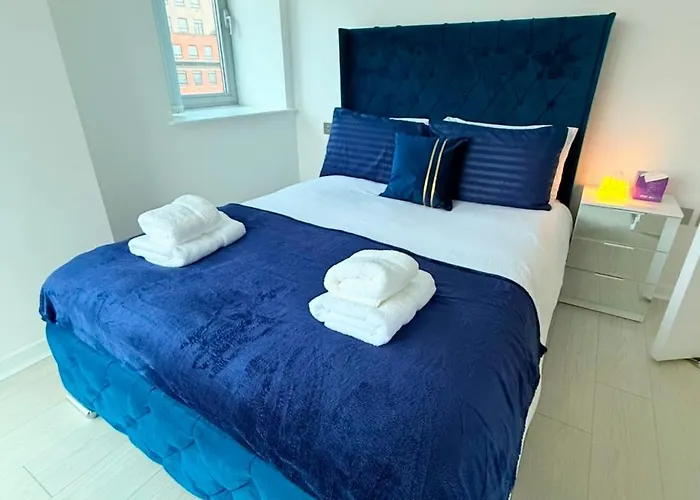 Award Winner Of 2026 &2025 Traveller & Guest Rated Apartment, Two Bedroom, #1 Centres Location, Great 180 Degree Views,balcony , Parking Onsite, Netflix & Wifi Lejlighed Leeds (West Yorkshire)