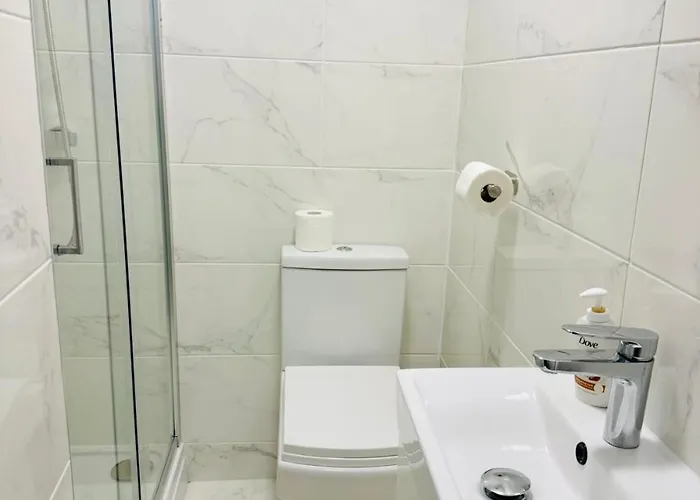 Lejlighed Award Winner Of 2026 &2025 Traveller & Guest Rated Apartment, Two Bedroom, #1 Centres Location, Great 180 Degree Views,balcony , Parking Onsite, Netflix & Wifi Leeds (West Yorkshire)